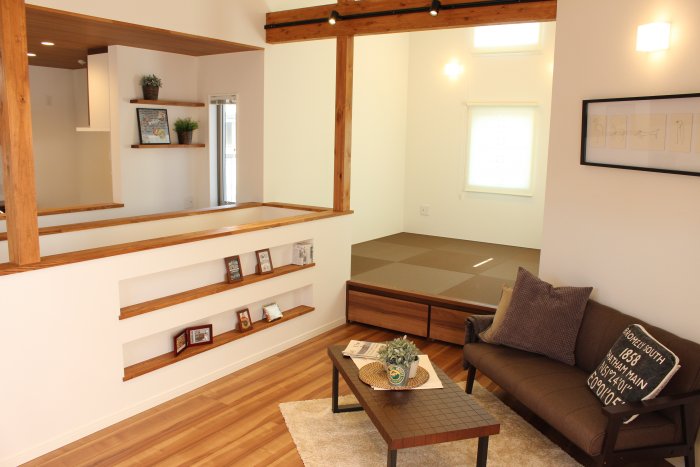 変形地・狭小地でも自分自身のこだわりを詰め込むことができます。<br />
特に今人気の和室空間は部屋としてではなく、スペースとして設けることでコンパクトな住まいでも実現できます。